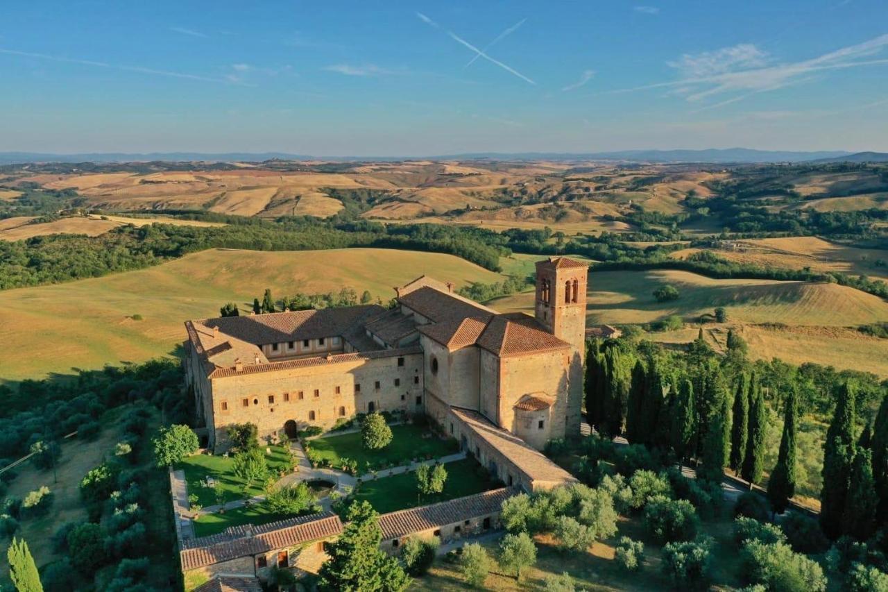 Vila Monastero Sant'Anna In Camprena Pienza Exteriér fotografie